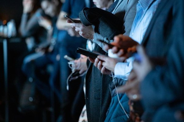 Optimiser Votre Smartphone: Astuces et Applications pour Maximiser l'Utilisation